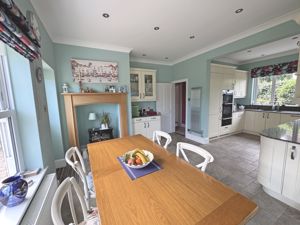 Photo 19- click for photo gallery